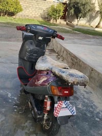 موطور زنبور للبيع او المراوس نضافه شوف العين  محرك نضيف شغال من كلشي ك...