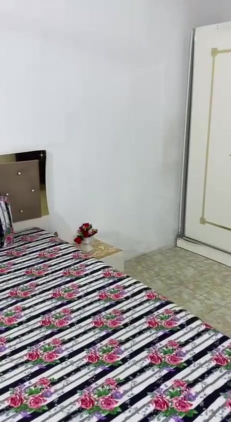 سلام عليكم غرفة نوم للبيع كبالكم بلفيديو سعرها 75 
0774494112
واتساب فقط موجود دائما


**إذا كنت صاحب هذا الإعلان وتريد حذفه لأي سبب، رجاءا أرسل رسالة إلى الدعم الفني**