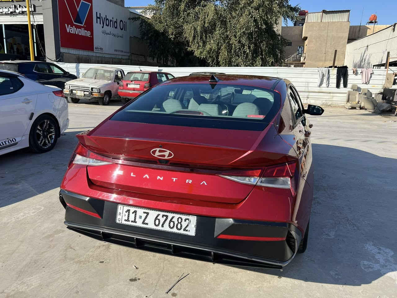 النترا للبيع واريد امريكي موديل 2024 السياره بدون ايرباك السياره مثل ماموضحه بالصوره. موجود صور الحادث مالتها السياره فول ماعدا الفتحه شاشه متصل بصمه تشغيل عن بعد رادار جانبي توقف ذاتي بيها حساسات جابنيه السياره جهازه من كلشي السياره مكفوله من كلشي عدا الضربه مال حادث مالتها  
*********** 
بي واتساب  الشراي يتصل  ماشيه 53 الف كيلو مو ميل 
السعر خاص
