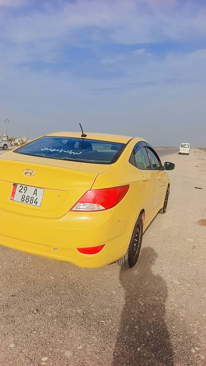 امريكي 1600
حادثه بابين جه سايق بدون دواخل 
مكينه گير خير من الله 
سياره متعوب عليه  
سعره 92 ورقه 
سياره اب اسمي بيه مجال قليل للشراي
***********
