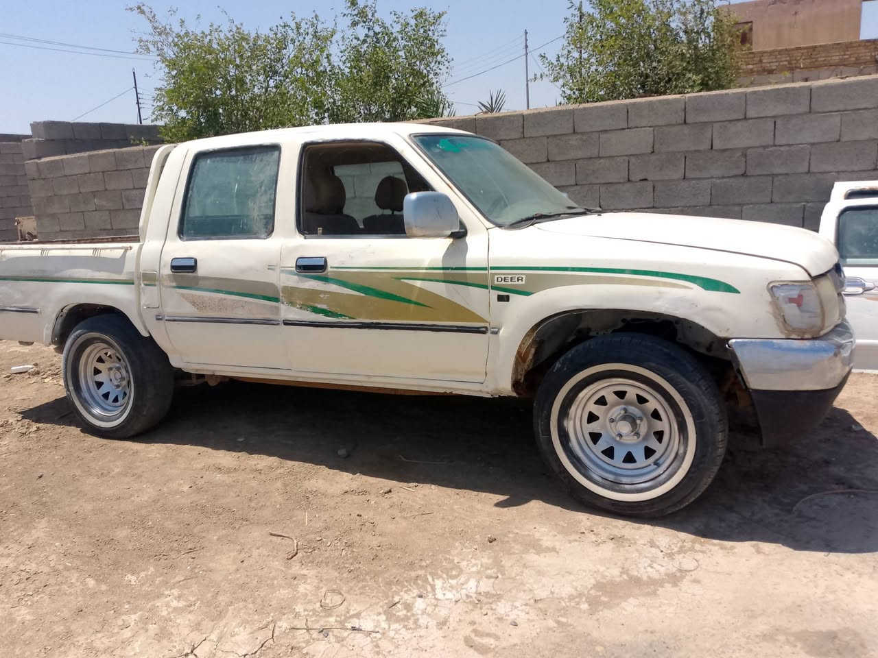 سلام عليكم دير مزاد البيع 2006 جهزه شغله سيارة 
سعر 16وبيهامجال لاسستفسا تصال/__ ***********
