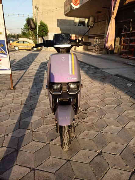 دراجة ريان ام عيون للبيع الحالة نظيفه جدا 
 6 بطاريات مسطرة 
ملف 1500 
تمشيك 45 الى 50 كيلو بالشحنة 
الدراجة استعمال شخصيى نقل لمستفة بسيطة يعني الدراجة مامتعوبة 
عارضها ب700 وبيها مجال للشراي 
مكاني بغداد الطالبية 
***********
