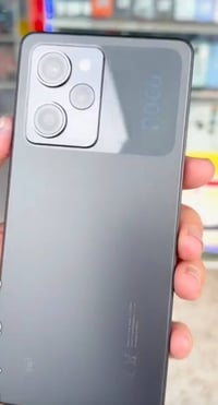 بوكو X5 برو • ٢٥٦ • نضافة ٩٥