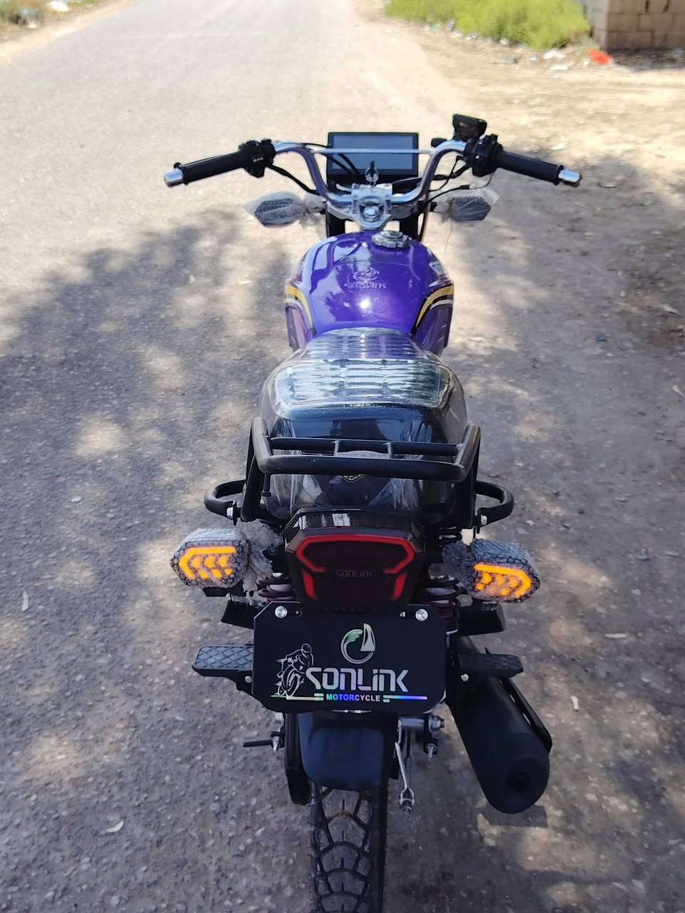 السلام عليكم للبيع سفانه موديل 2025 جديده ماماشيه شي قليل دراجه مكفوله اوراق اصولي سعر 900 بيه مجال دراجه سونك اصلي. ***********
