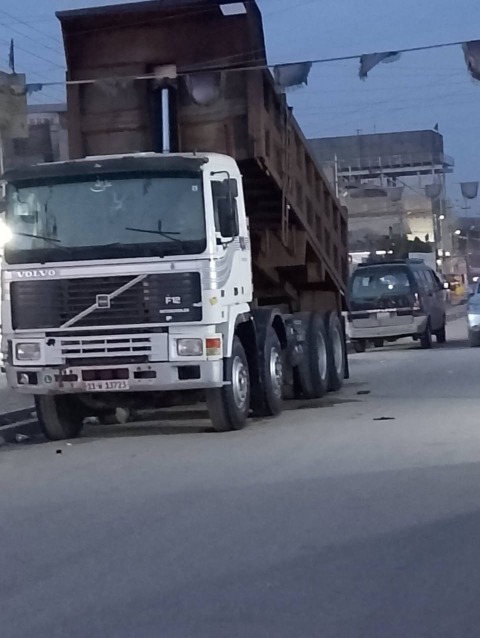 السلام عليكم
فالفو للبيع موديل ٩١ كير ٣x٣ مكينة f12 مجموعه ٨٢ 
للستفسار ***********
