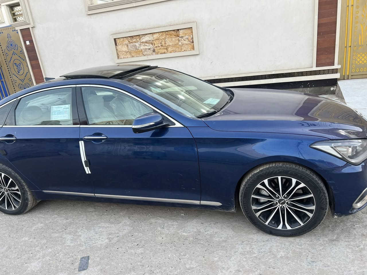 السلام عليكم سياره نوع جنيسيز موديل 2017 رقم بغداد باسمي فول مواصفات واحد ع واحد سياره جاهزه مابيه اي نقص من محرك وكير وتخم تاير بس لحداده نص عمر واردها امريكي ضررها صفحة العبري واصله اللفخذه ومصبوغه احزام السعر 115 بسعر الكوري الشراي يتصل مراوس شعدك سياره اراوسك مكان السياره ميسان ***********///***********
