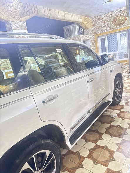 السلام عليكم 
لاندكروز 2021للبيع   Land Cruiser sale 

والمواصفات 📜

شركة جيهان

1:فتحة سقف(سلايد روف)  Slide roof 

2:تبريد ثلاث قطع مركزي 🥶  cold cooling 

3:تحكم ستيرن  Stern control 

4:مثبت سرعة  Cruz 

5:جام اوتو  Automatic 

6:شاشة  حجم كبير 📺  big screen 

7:اشاير بل مري (هايلوجي)  Hyology 

8:ويل حجم 21

9:سبير شركة منازل 

10:كشنات جلد +تحكم جهتين كهرباء  leather seats 

11:السيارة 4×4 فور ويل  4WD 

12:تبريد مناخ منفصل   separate climate 

.13:ثلاجة وسطية   Medium fridge 

14:منافذ شحن Usp +شحن لاسلكي  charger port 

15: لايت زينون بلادي عالي ناصي  LED lighting 

16:بصمة ابواب فتح وقفل  electronic door key 7

7:17 راكب

18:مري قلاب 

19:مري شفط عن القفل والفتح 

20:بصمة تشغيل 

21:تشغيل عن بعد 

(السياره كفاله عامه من الصبغ و البارد)

ما بيه ولا شخطه نظيفة جدا 

العنوان بغداد جديده السعر 605 الف دولار 💲 قابل التفاوض بسمي ماشيه 62 ألف 

***********

