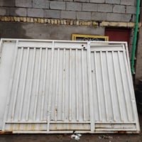 باب خارجي حديد • ٢م • البصرة