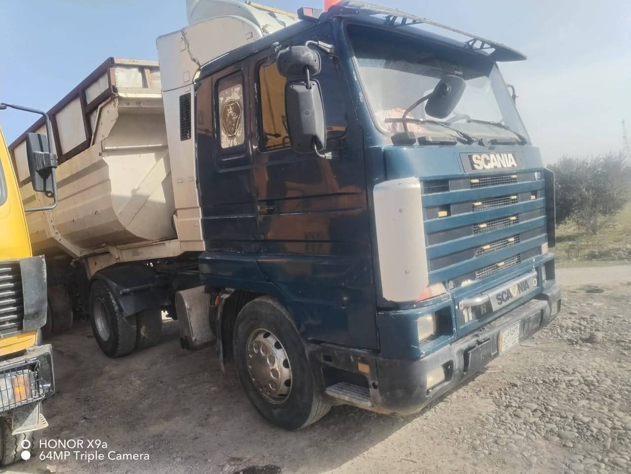 السلام عليكم
اسكانيه موديل 93 رقم نينوى
محرك 6 حجم 113 گير 900 3/3
السعر 125 
العنوان صلاح الدين بيجي
رقم الهاتف
***********
***********
