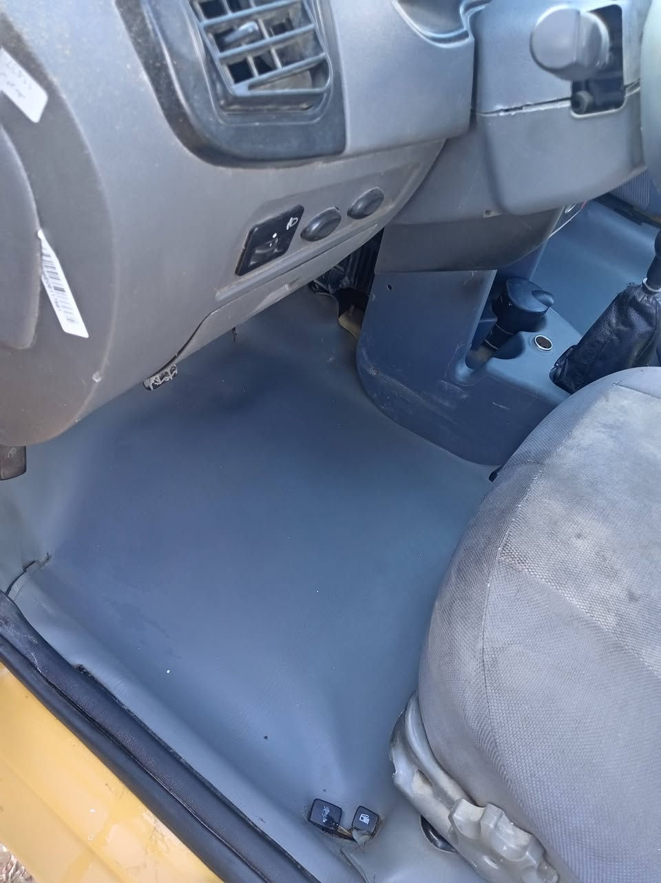 السلام عليكم
طيبه 2015 مصفر هيئه وغرمات مكفول كير ومكينه و بيها قطعتين صبغ بنيد وباب السعر 40 وبيها مجال بسيط العنوان دوره هورجب مكمفل بنشر لتواصل مع صاحب سياره تواصل مع هاذا الرقم ***********
