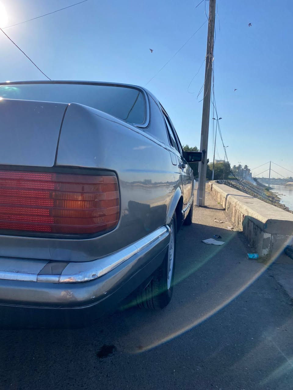 السلام عليكم من رخصه الادمن المحترم مارسيدس رىاسي للبيع موديل 90 بدون ضربه ولامعجون مكينه بلاد غرفه نضيفه قواعددبلات سليمه رقم انجليزي بسمنه السعر 70 وبيه مجال قليل حق الجية هاتف ***********
