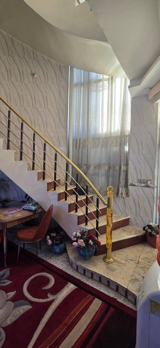 سلام عليكم دار للبيع طابقين 6 غرف نوم مساحه 200 متر ركن على شارعين بناء جدا حديث نوع العقار طابو زراعي سند 25 خدمات كامله تبليط مجاري ماء كهرباء 
🏁🏁 العنوان طويريج حي ابو جوعانه الزراعي 🏁🏁
🏁🏁 شارع اسواق هدايانا  

السعر السعر 288 مليون مع المجال 

السعر وباقي التفاصيل الاتصال على الرقم 
*********** عقارات ابو امير 
عنوان المكتب حي الضباط مقابل كهربائيات ضوء القمر
مكتب عقارات الهندية مجيد ابو امير
