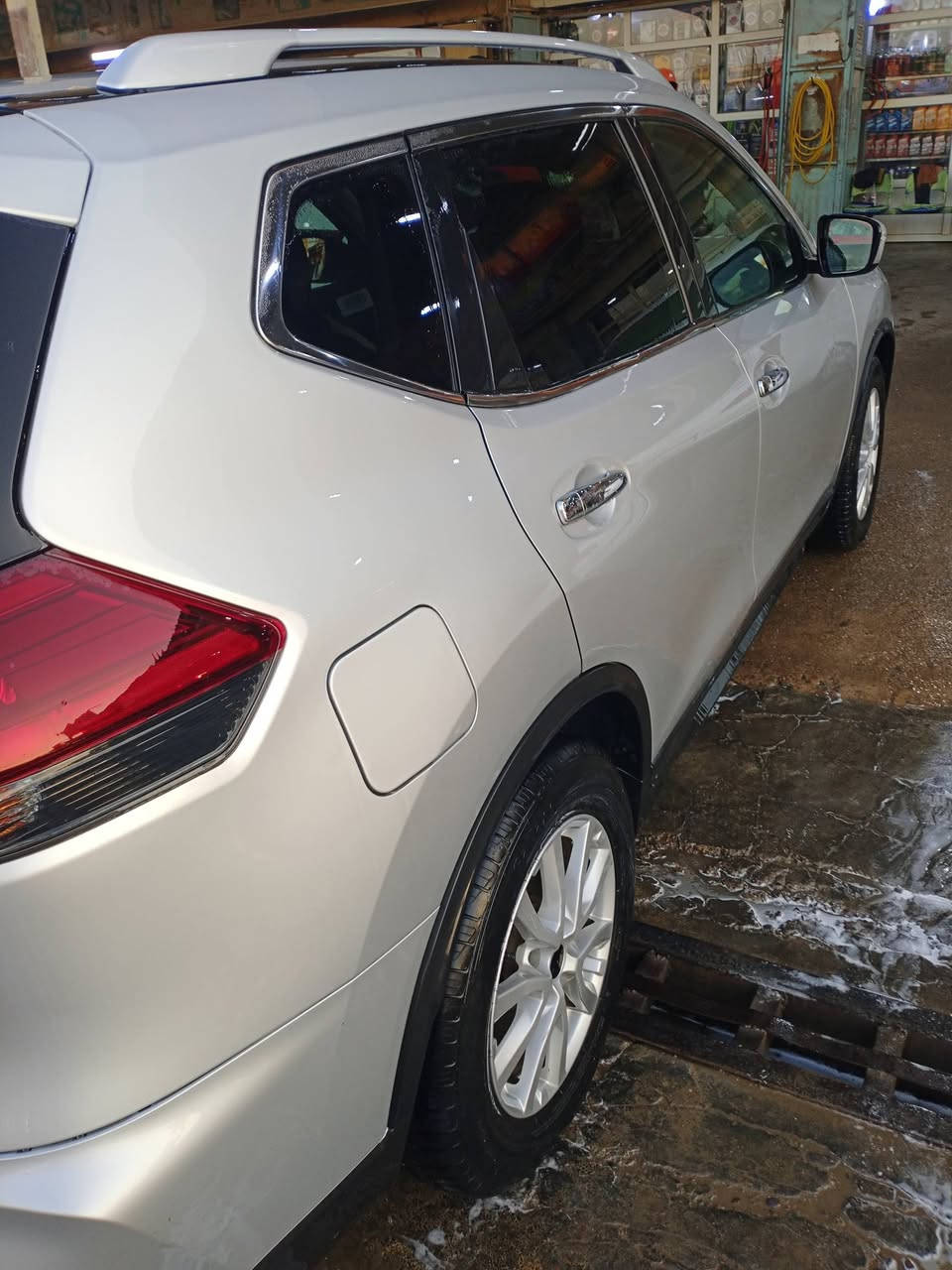 نيسان روج 2019 ضرر جاملغ السائق فقط للاستفسار ***********
