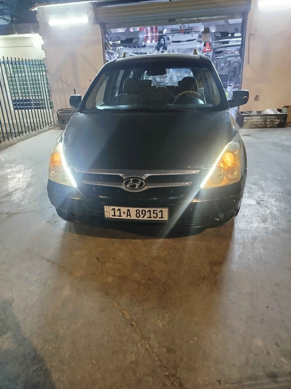 السلام عليكم
للبيع سيدونا موديل 2007 رقم بغداد الجديد بسمي تحويل ثاني يوم مكينه 3800  كشنات تدفئ تبريد حادثه جاملغ خلفي بيه مكانات صبغ ابيع احزام حداديه جديده تخم تاير جاهزه من كلشي السعر 108وبيه مجال بسيط سونار ويه الصور  للاتصال *********** حلة, بابل
