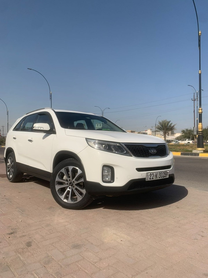 سلام عليكم ورحمة الله 
كيا سورنتو موديل 2015 
رقم دولي أربيل 
ستة سلندر 
مكفولة گیر ومحرك وبدي وحدادية وتايرات 
المواصفات موضحة بالصور 
السعر المطلوب 195 و بي مجال
للإتصال *********** ابو محمد

