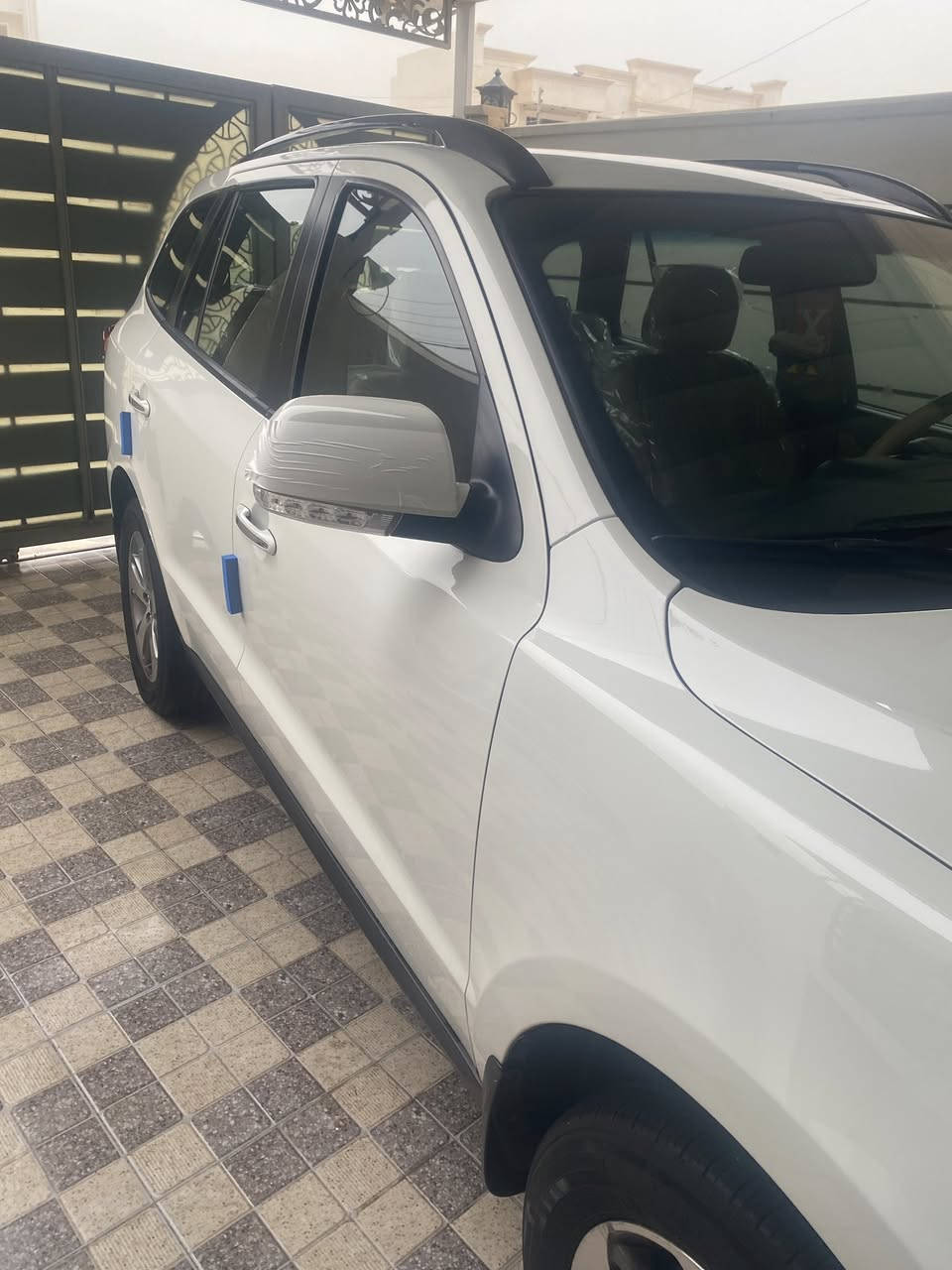 السلام عليكم
اخواني سنتافيه خلجيه

عشاق الجديد والكفاله بشرط حته دعميات

عده تحيله أربع أصابع وما تبين 

محرك كير شركه بشرط 

صدر حداديه تخم تاير تبريد بشرط شركه 

تريها بشرط زيرو

الموديل (2012)

المحرك 6 سلندر 

الموصفات 

رقم بغداد تحويل مباشر 

أنرت ترحيب عنده الاقتراب 

دخول ذكي بصمه 

تشغيل بصمه

مري شفط أشاره بل مرايه 

كراسي كهرباء

فتحة سقف

حساس امامي وخلفي 

تبريد 3 قطع 

7 راكب 

تبريد بيانو لمس 

داخل صاج بلادي 

اخواني الي يدور جديد وجناي 

السعر (173) وبيها مجال 

عنواني 

الأنبار الرمادي 

***********

‭0773 378 1061‬
