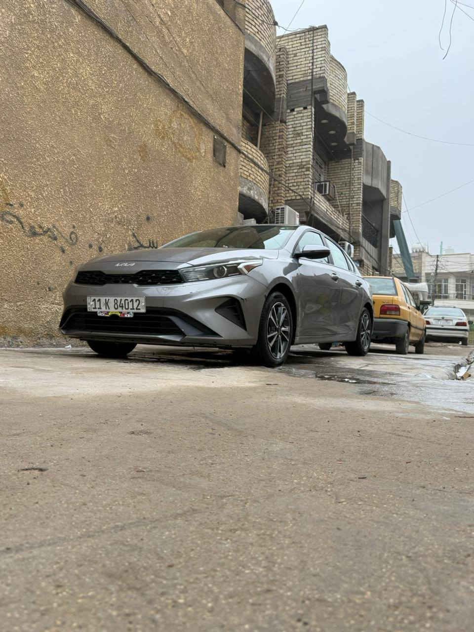 سلام عليكم كيا فورتي نص فول مديل 2023 حادث بسيط بس بارد بدون ايرباك سيارة جاهزة من كلشي مدوشمة صور الحادث +سونار مرفقة مكاني بغداد العبيدي هاتف ***********
