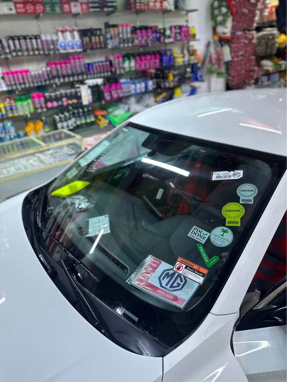 کاکە سڵاوی خواتان لێبێت 
MG GT 2025
گێڕ عادی ڕەقەمی پێش و دوای پان سەیارەکە بێ چاڵ و شوخت و قوپاویە دەعامیەکانیشی شوختی نییە بەشەرتی سۆنەر هەرچی گیانێتی مەزبوتە سەیارەکە 5800km ڕۆشتووە کامل جوانکاری بۆ کراوە گاعی قاڵب و لایلۆن و ئاوێنە باتمان و سکۆپی مسەلەسی بۆ بەسراوە لیدی دەعامی دواوەی بۆ بەسراوە سەیارەک تێر مەسرەفە یەک سایەقی ئەوێ و تەواو ڕۆنی تازە بۆ گۆڕاوە   سعریشی یەک دەفتەر و مەعامەلەیەکی برایانەیە زۆر لۆکە سەیارەکە 
بۆ پەیوەندی : ***********
شوێن سلێمانی Singapore
