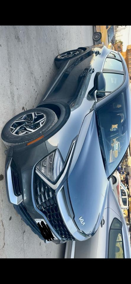 سبورتج مديل 2024لون نفطي محرك 2500 السعر 180 ***********
