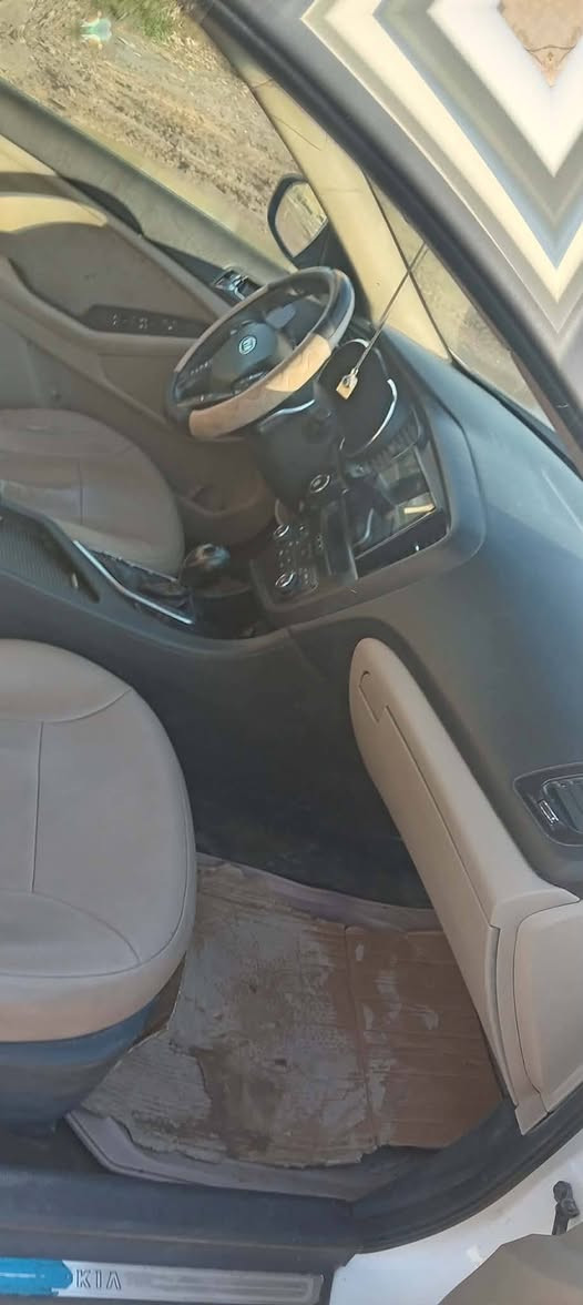 اوبتما ٢٠١٢خليجي بيها قطعتين صبغ جاملغ خلفي و جاملغ امامي عكس جهة السائق وشخطة خفيفة باب عكس السائق كير محرك مكفولة تبريد شغال
السعر ١٠٥$ للشراي بيها مجال
***********
