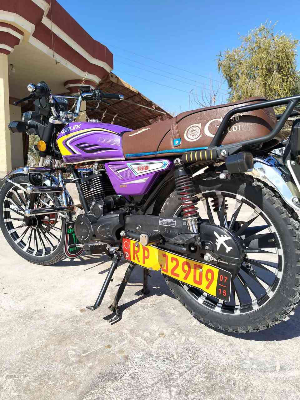 سلام عليكم
ماطور سولنك موديل 2024
محرك 150 جاكوج

كهربائيات كامله
محرك مامدوده عليه سبانه نعومه فول
وياله عدله ميل
تواير جدد
اللبيع ويرهم مراوس ب200 

الاستفسار: ***********
او علخاص 
#الادمن حبيبي
