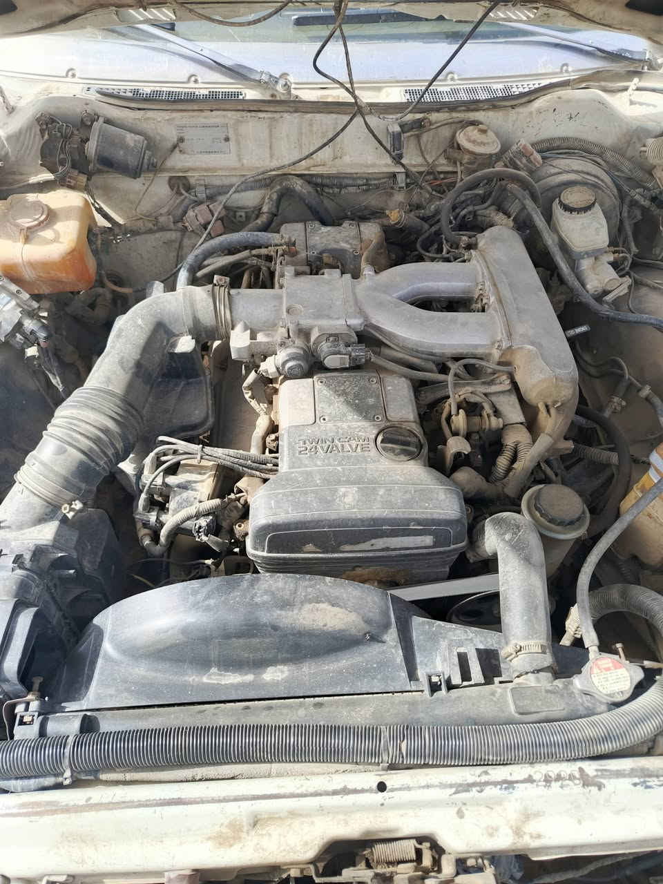 السلام عليكم سوبر موديل 82 سنويه لل 28 سياره بلاديه مكان واسط الكوت تدفع تبريد السعر 37 ماكينه وكير  مكفول ***********
