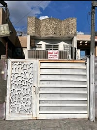 عندي بيت بالمشتل بشارع الحاسبة مساحته 150متر مربع واجهة 5 ونزال 30 يتك...