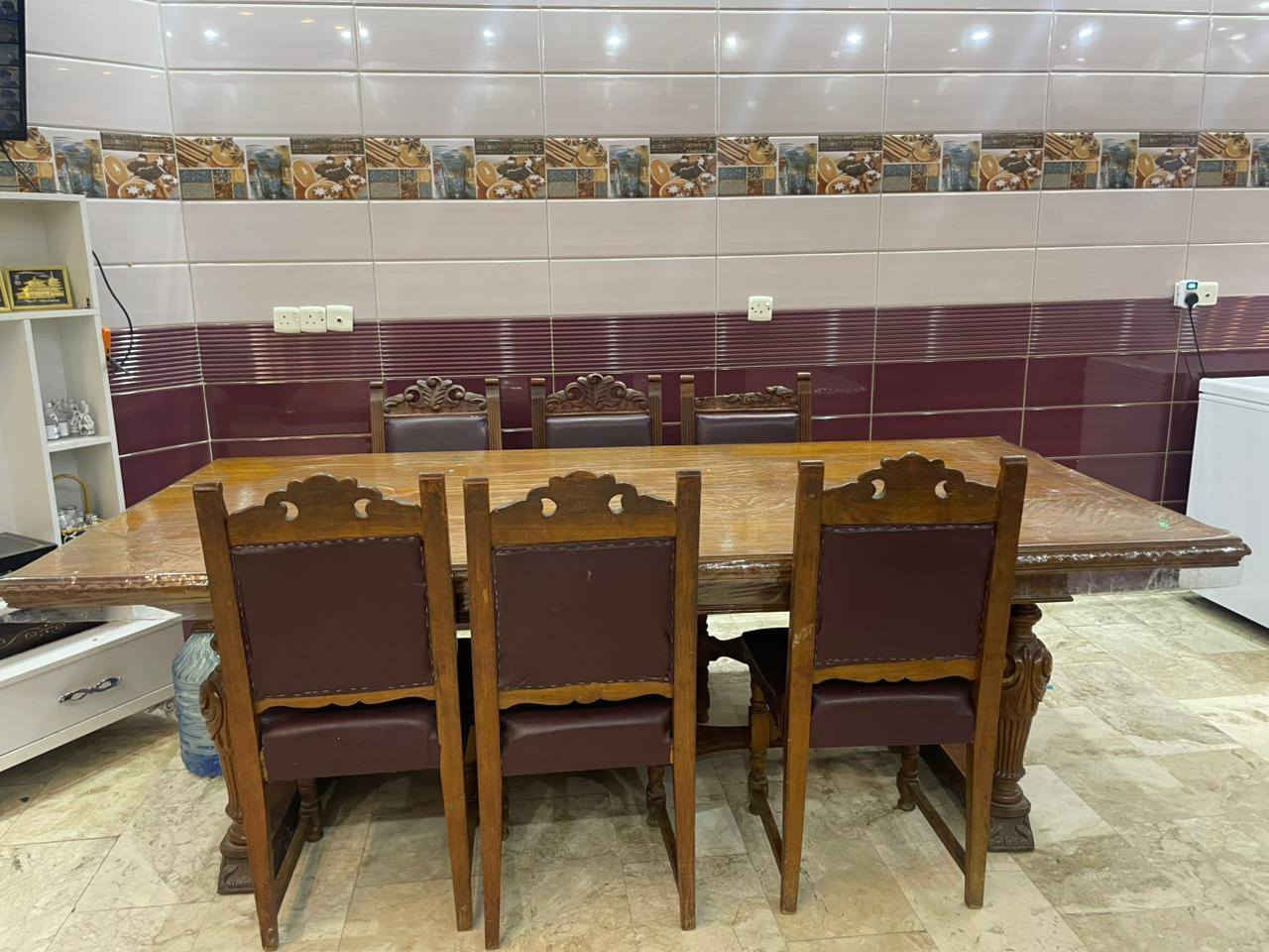 ميز طعام للبيع خشب صاج تكمه اي ضرر مابيه عالفحص ابيعه يتكون من 6كراسي سعره 150الف وبيها مجال مكان زيونه اللي تريده فقط خاص وبخدمتكم


**إذا كنت صاحب هذا الإعلان وتريد حذفه لأي سبب، رجاءا أرسل رسالة إلى الدعم الفني**