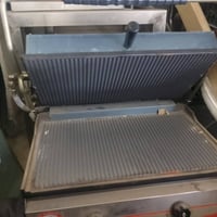 كابسه صاج جديده ممشتغله ابد  القياس 50 في 30 السعر 125 العنوان حي القا...