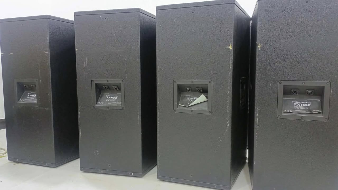 زوجين سماعات EV ابو الشريحه + باور ياماها 7000 للبيع السعر خاص او الاتصال ع الرقم ***********
