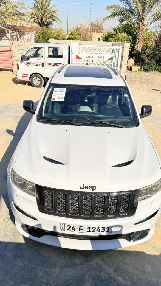 جيب ٢٠١٣ اس ار تي ٨ فول مواصفات خليجي
فتحت سقف
ستين هيتر
كشانه كلهن هيتر 
انضمت قياده
كشن خزن
مشيه ٩٩
كفاله عامه كلين 
 طخم تاير صدر جديد تدفئه تبريد رقم دهوك شرط التحويل محرك 6400 هيمي شرط كير شرط السعر ١٩٠وبي مجال العنوان صلاح الدين بيجي 
يرهم مراوس حسب القناعه
***********
