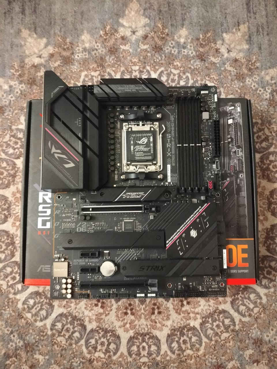 شرط الفحص والضمان
M.B ASUS ROG B650E جديد مستخدم اقل الشهر 

ROG HOLDER GPU RGB مع شاشة عرض معلومات غير مستخدم 

يتوفر توصيل للجميع المحافظات 
السعر 330 الف


**إذا كنت صاحب هذا الإعلان وتريد حذفه لأي سبب، رجاءا أرسل رسالة إلى الدعم الفني**