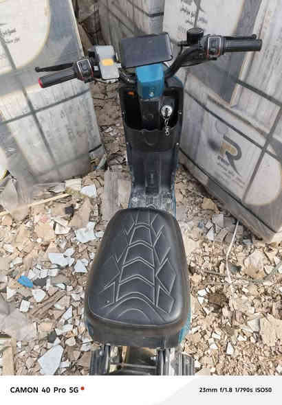 دراجه شحن 🔋⚡ 
موديل 2025✅❗
كلـشي شغـال بيـه ⚠️
بصمات 2 و سويج واحد 1⃣
سعر 380 ألف 💤
***********🔹🔸
