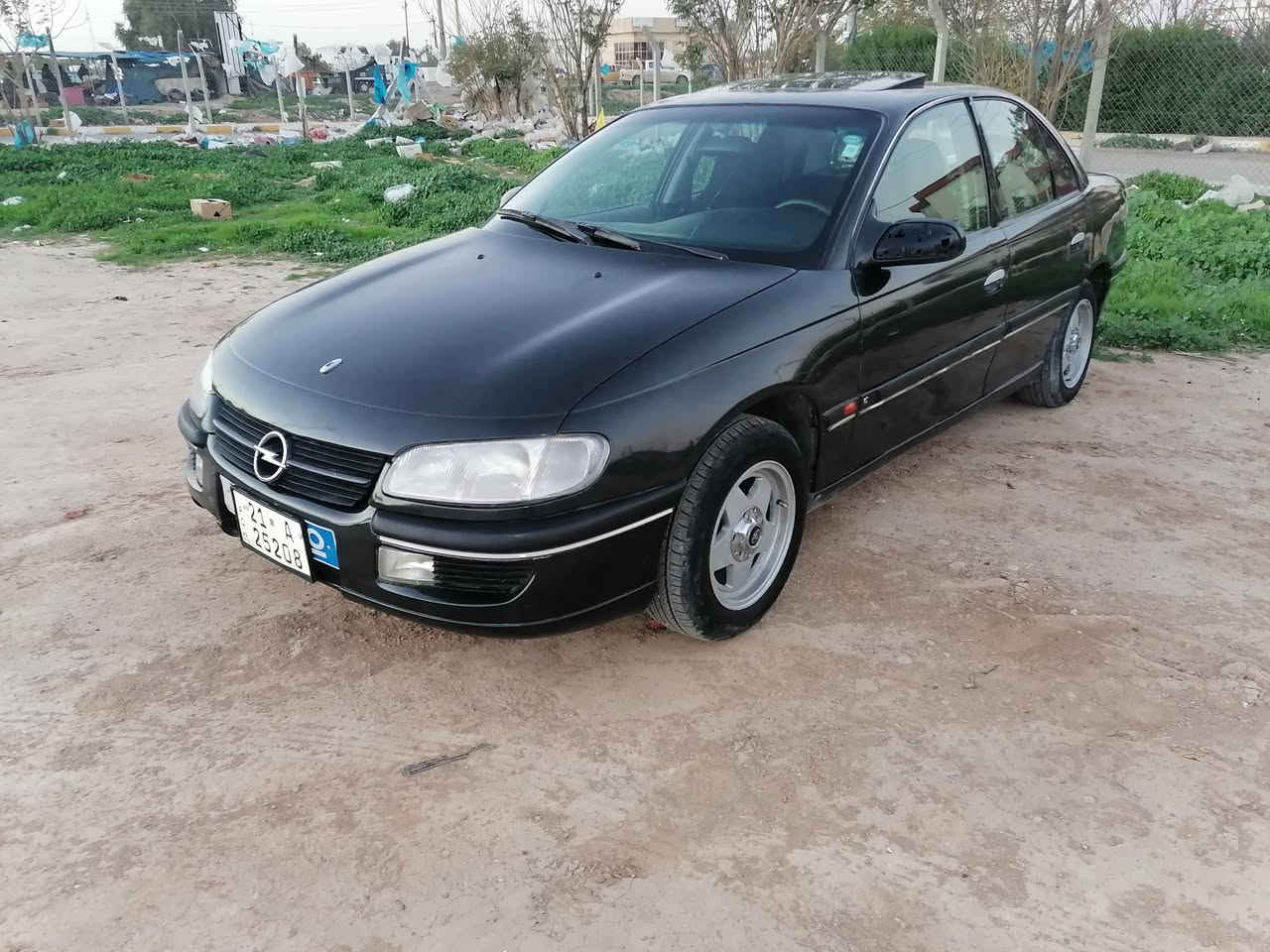 اوبل بزون رقم سليمانيه موديل ٩٦سنويه سنويه جديده رقم انكليزي تخم تاير جديد دواخل جديد سقف سلايت كهربائيات كلها شغاله بدون اي جطل كلها عل بلاد محرك٢٠كبس كير اوتوماتيك مكفولات بدون اي نقص سياره احلى من الصور تدفئه تبريد شرط التحويل والوكالة بيها كوبون بانزين عنواني ديالى خانقين *********** /
