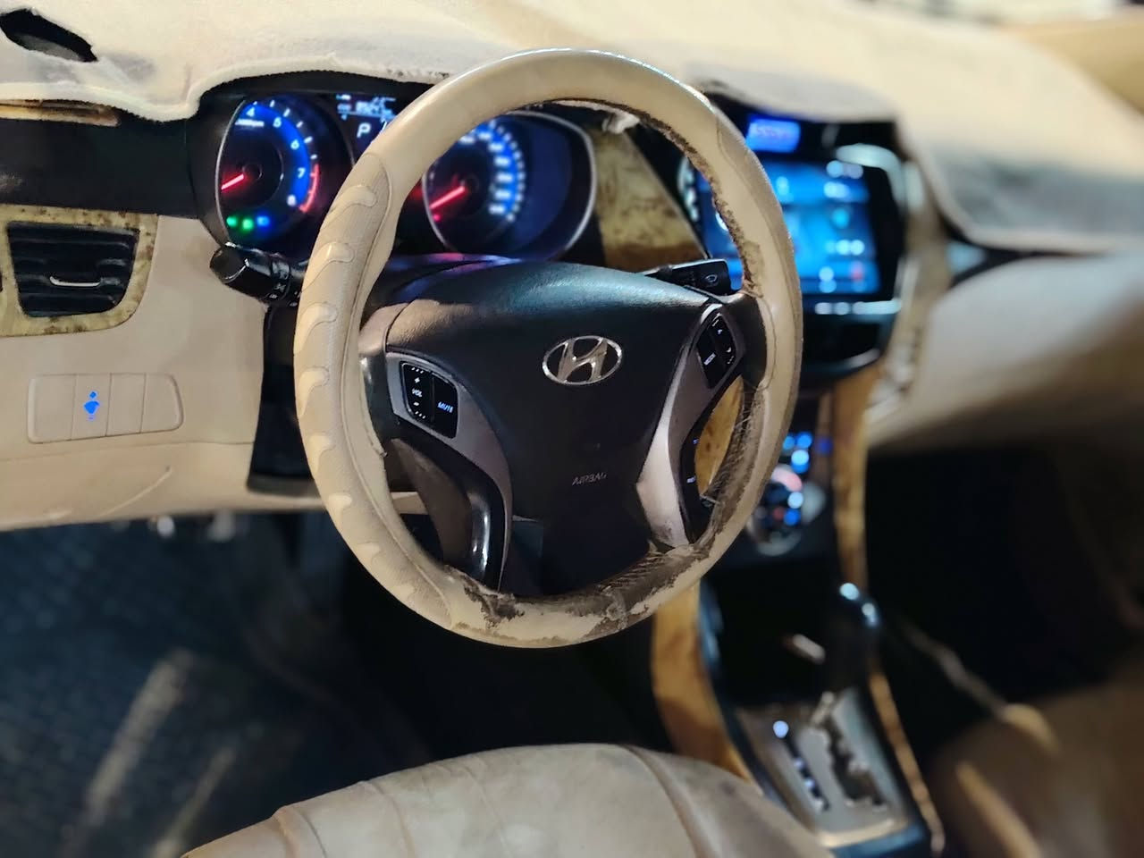 يا الله
السلام عليكم
النترا موديل 2014 خليجي
مكينه 1800 دوش
فتحه 
رقم سليمانيه دولي جديده بأسمي 
سياره مكفوله
كير ومكينة كفالة
سيارة حلوه وجاهزه للأخير
تبريد ثلج حداديه جديده تخم تاير جديد
سياره حلوه وبعد احلى من الصور
السعر 126 وبيه مجال بسيط
مكان السياره بابل ناحية الطليعه
***********
***********
