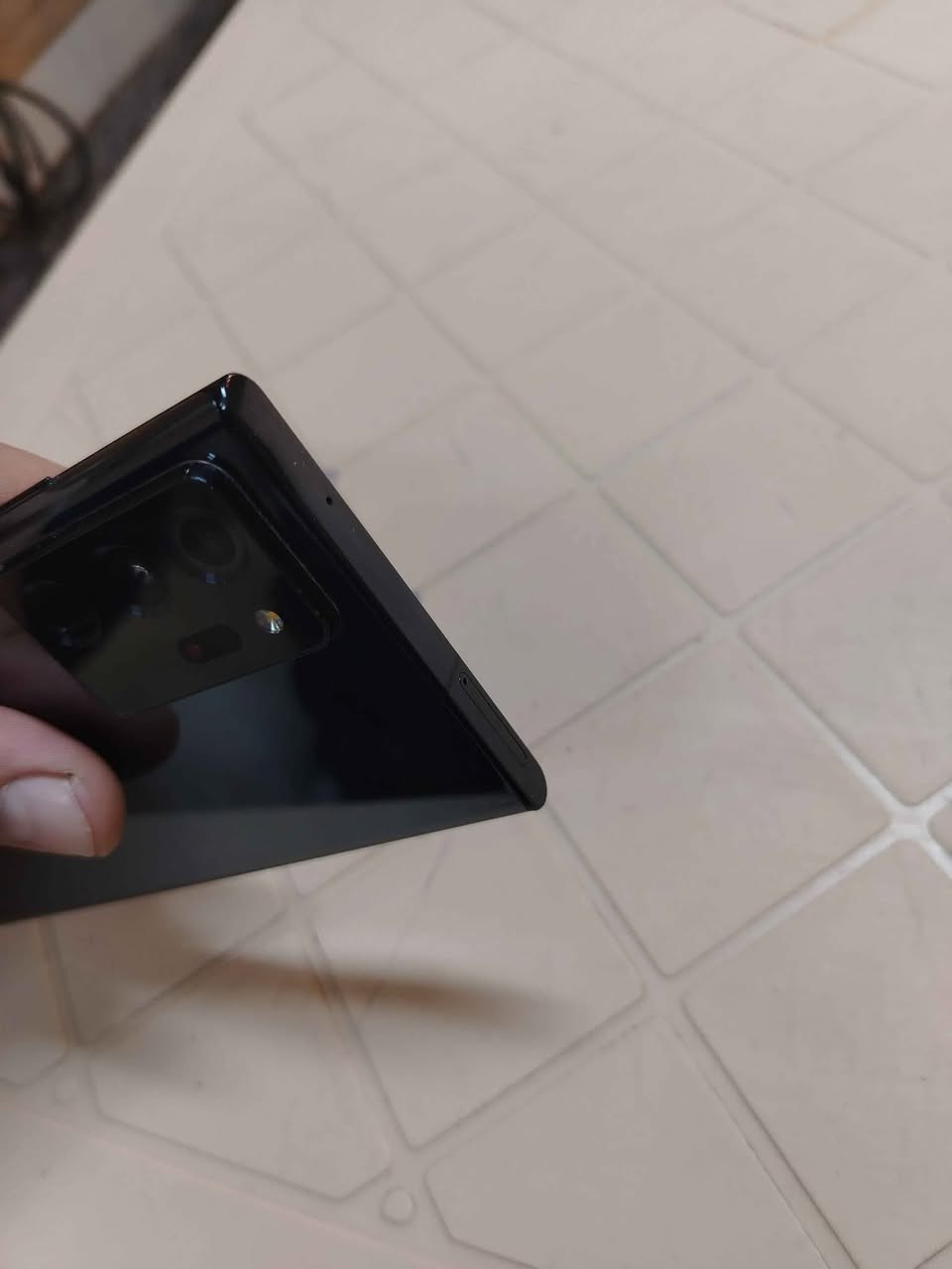 نوت20الترا النسخة اليابانية عربي بلكامل ذاكرة 256 رام12 مكفول من طبع وكلشي وشغال100/100النضافة 95 للبيع السعر 325الف مكاني بغداد العامرية للإستفسار الاتصال وتساب*********** بغداد, العراق
