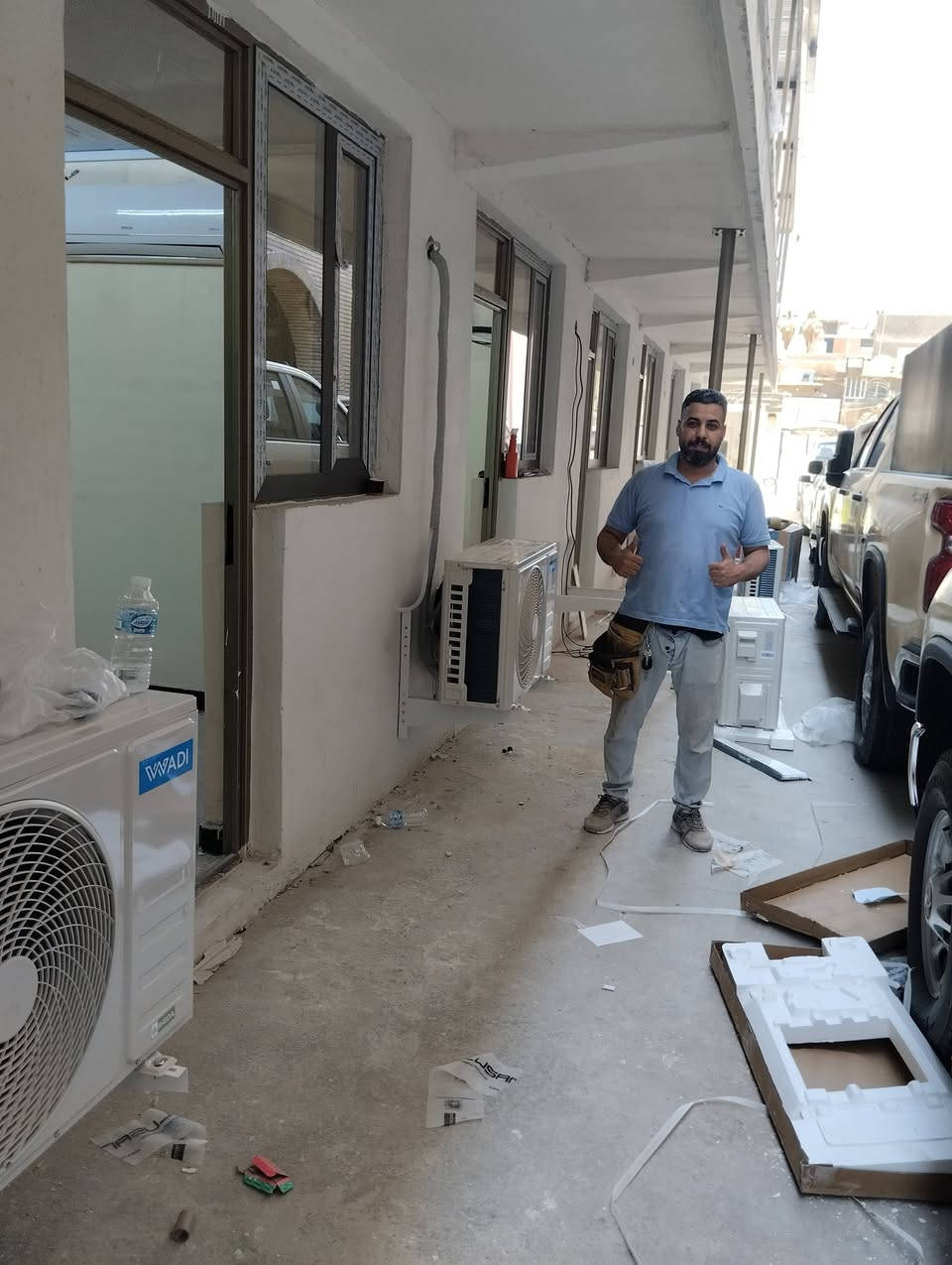 الورشه الفنيه المتنقلة لخدمات التبريد نصب صيانه موقعيه شحن غاز يوجد كافه مواد التبريد بوري نحاس غاز كل لانواع 22/410/وكذلك يتوفر غاز سيارات 134/1200
داخل المجمع وخارج أي استفسار على الرقم ***********
كرار لتبريد
