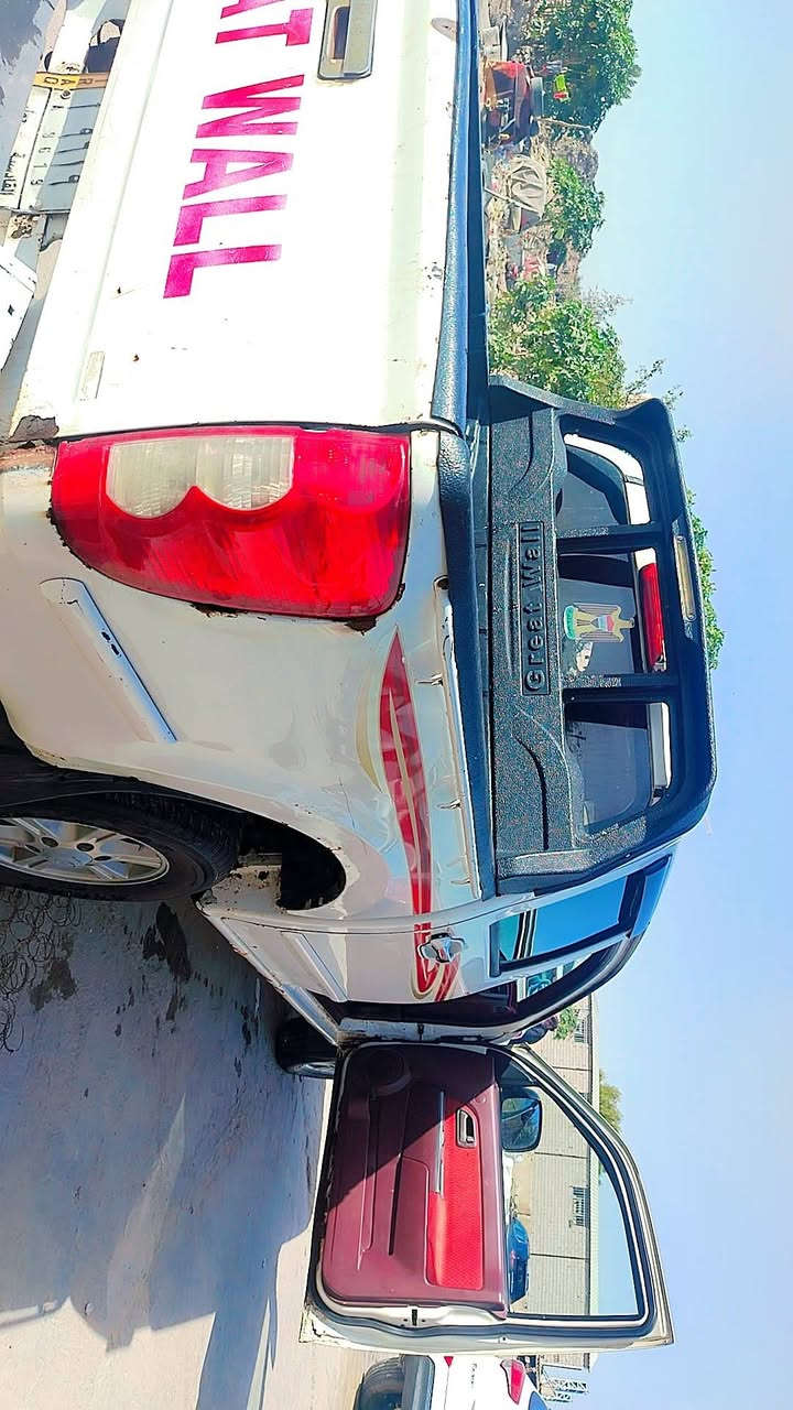 بسم الله سياره بيكم للبيع النوع صيني جريتول سياره جاهزه الموديل 2013 سياره حلوه للاستفسار على هذا الرقم شكرا جزيلا *********** 👍📞
