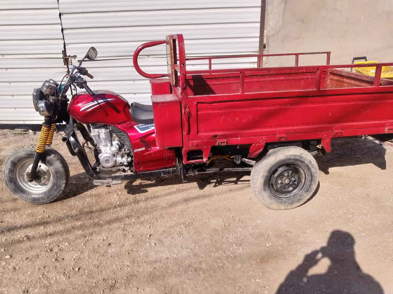 ستوته دايون الون احمر محرك صارله 15يوم موديل 16شاصي مكفول اوراق أصولي بسمي سعر 750وبيه مجال الاتصال ***********
