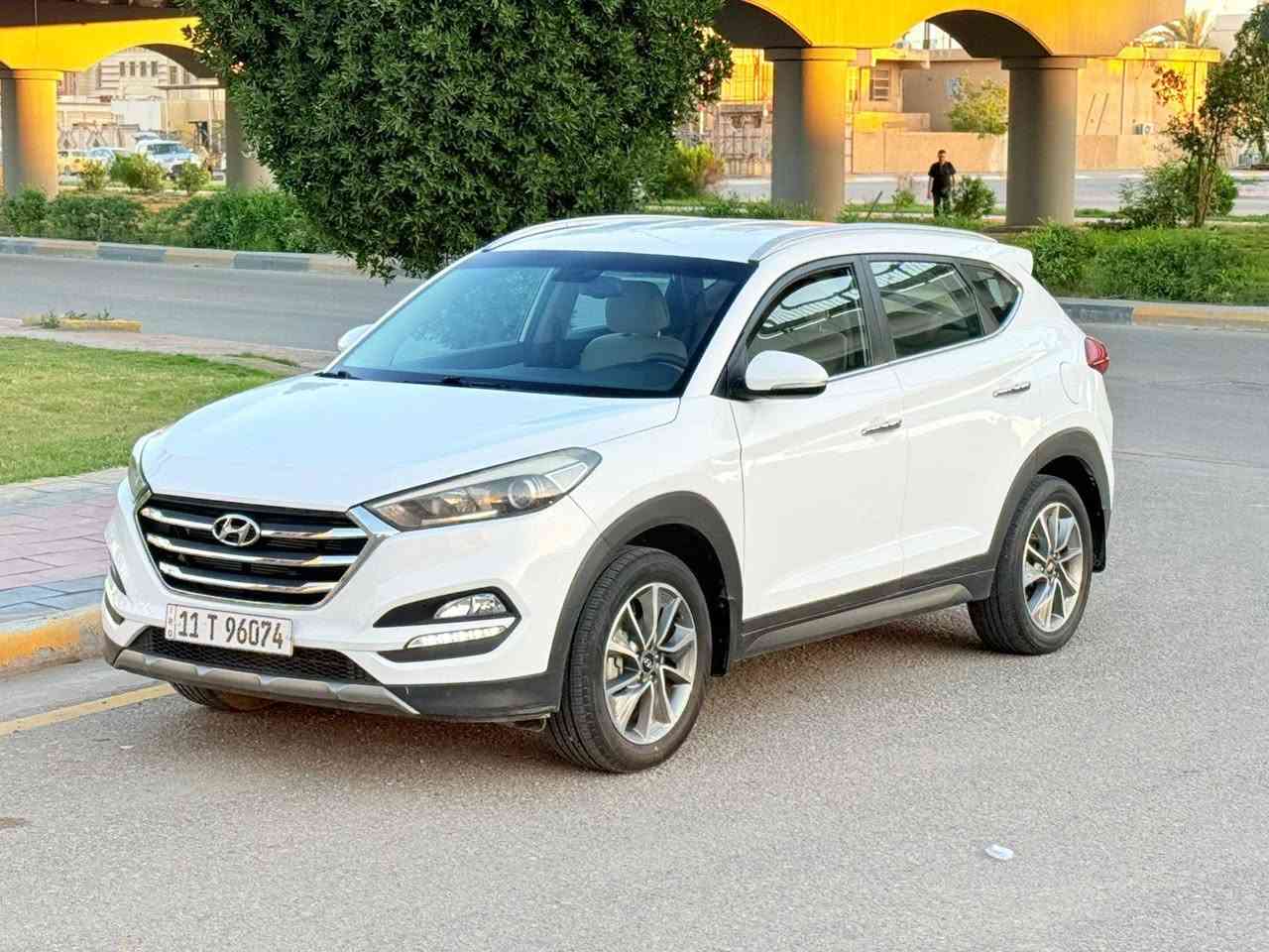 سلام عليكم للبيع توسان موديل 2018  خليجي السعر 172 وبي مجال سونار مرفوق بلمنشور مكفوله ضربه صبغ موصفات مكينه 2000 دوش داخل بيجي تحكم ستيرن تبريد قطعتين كامره خلفيه دواره 3 وضعيات قياده مكينه وكير كفاله تخم تاير حداديه تبريد تدفئه رقم بغداد دوالي تحويل مباشر بسمي العنوان كربلاء للستفسار ***********
