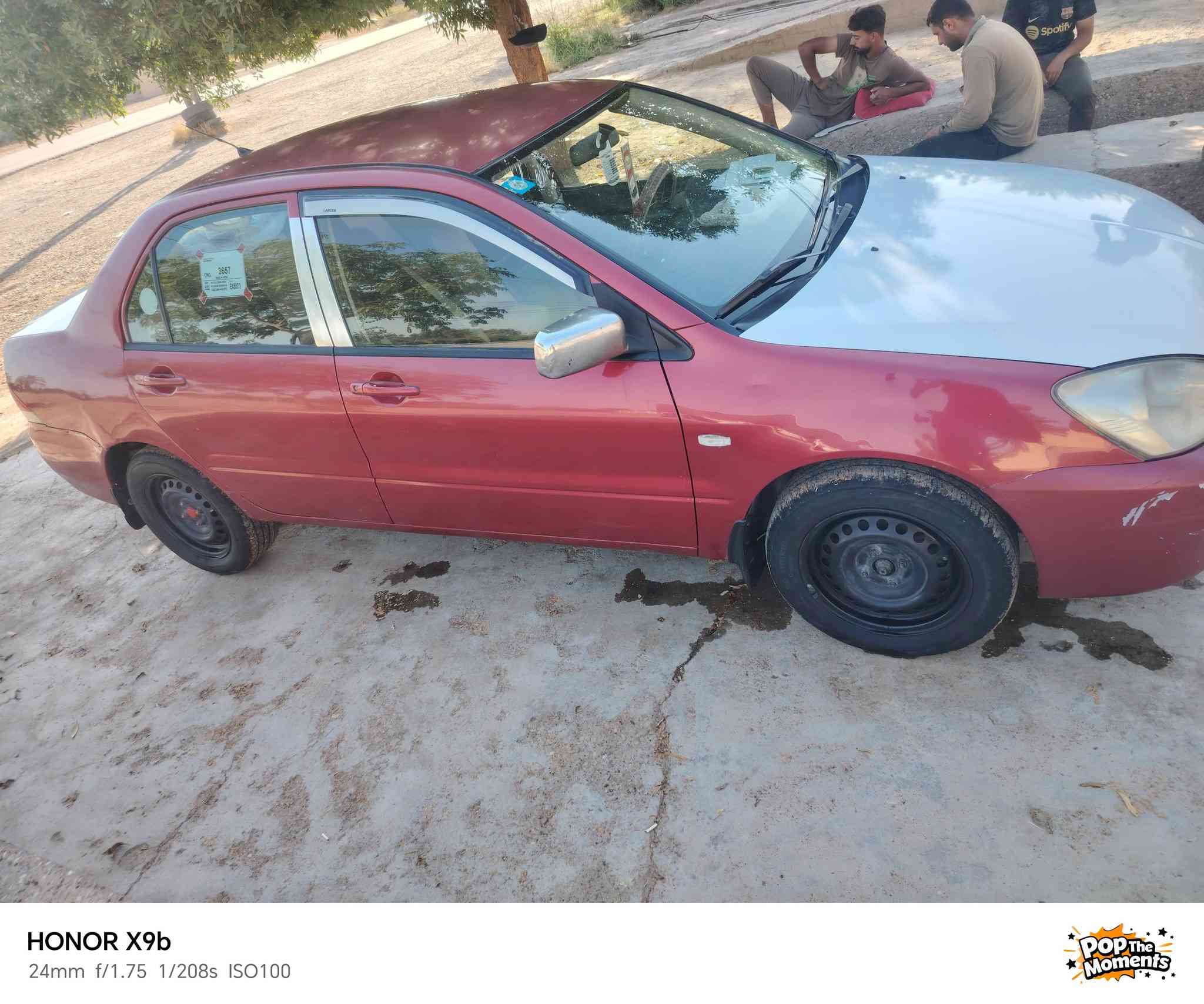 السلام عليكم شباب لانسر للبيع موديل 2010 كير مكينه نضيفه
بسمي تحويل ثاني يوم رقم ديالئ ألماني
ما متواجد علا فيس الرقم ***********
السياره خير من الله
