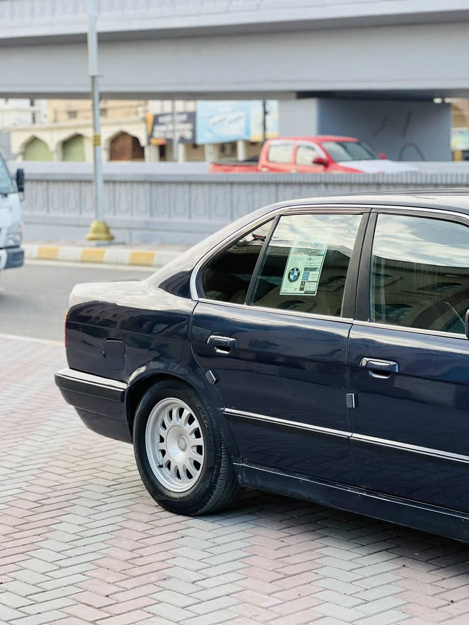 للبيع سعر مناسب جدآ (58$) وبيها مجال
بي ام 525 اصل بليته وسنويه موديل 1991رقم الانبار
سنويه لل2030 هزه وسنويه ورقم جديد باسمي كير محرك شرط جدد مكينه 25 مسكر تخم تاير جديد صدر خلفي امامي جديد تبريد ثلج ❄️ تدفئه نار كهربائيات كلها شغاله لايت زنون بجم عريض مري منفصل سياره صبغ جماليه شرط بدون حادث 

مكاني تكريت     📞***********
