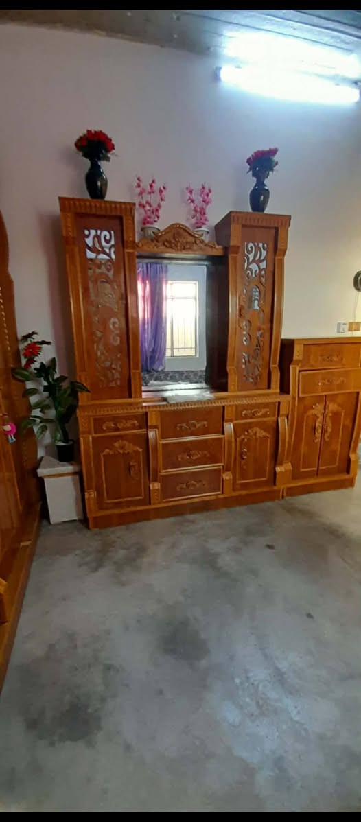 غرفه نوم للبيع مستعمل شهرين ست ابواب سعر مليون وربع وياها الدوشك عنوان زمار حي الزراعي الشراي يتصل على هاذا الرقم ‏‪***********‬‏
