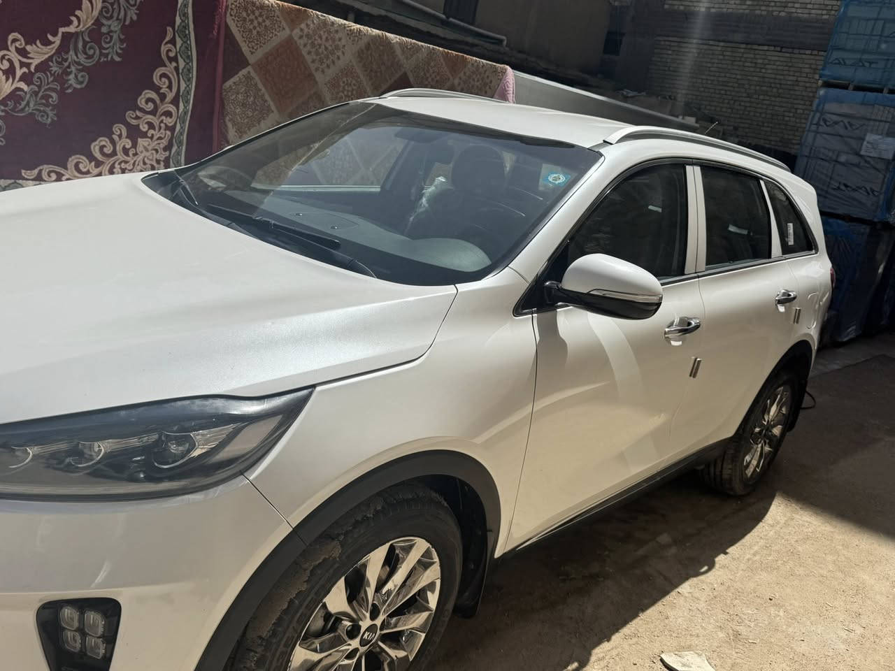 سلام عليكم
كيا سورنتو 2019 خليجي مكفوله رقم السياره بغداد 
حساسات اماميه وخلفيه 
كراسي كهرباء
تبريد 3 قطع
سبعه راكب
ترحيب عند الاقتراب
محرك 6 سلندر 
يدات نيكل 
جنطه كهربائيه 
مري شفط اشاير بالمري
ماشيه 65 الف 
السعر 248 بيها مجال قليل 
مكان السياره كربلاء المقدسه 

‭0773 539 4863‬
