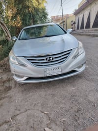 للبيع او المراوس حسب القناعة سوناتا ٢٠١١ مضلع