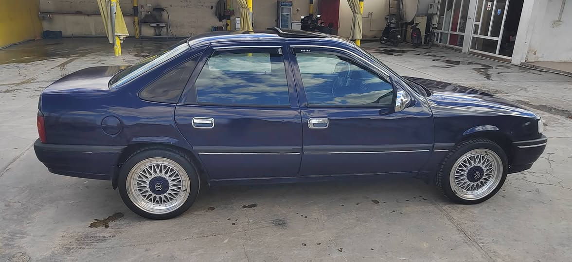 ئۆپل 
مەکینە 20
سەنەوی پلاستیک 
بەشەرتی ئەوەلیات 
گەرمی فلجە لایت کارەبای بەشترت
مۆدیل 91
گیرومەکینە بەشەرت 
سعر20گەلا 
ژم *********** واسئاب السليمانية, العراق
