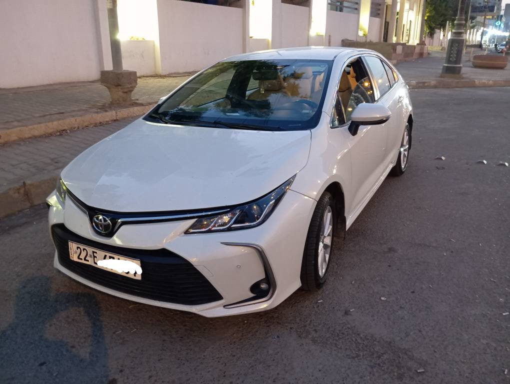 تويوتا كرولا بيكاشو دةبارجةية لةسةر ساغةى زؤر خاوينة موديل 2021 بةنزين مةكينة 18 شةريكةى جيهان *********** أربيل, العراق
