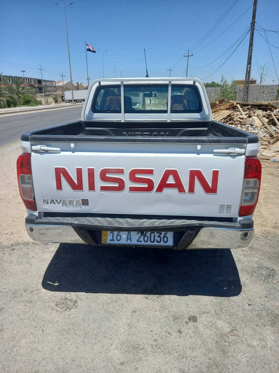 للبيع نيسان نيفاره موديل ٢٠١٧ بسمي  مكفوله سيارة خير من الله رقمها قادسيه كير محرك كفاله مكاني كربلاء سعر 130 وبيها مجال لشراي ***********
