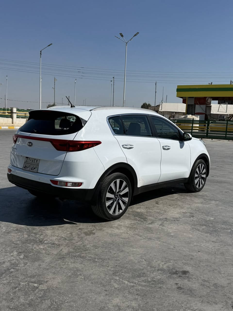 السلام عليكم للبيع سبورتج 2017
رقم اربيل كفاله عامه ماشيه 134الف حقيقي 
سياره جهازه مابيها اي نقص 
مكاني واسط الصويره 
***********
