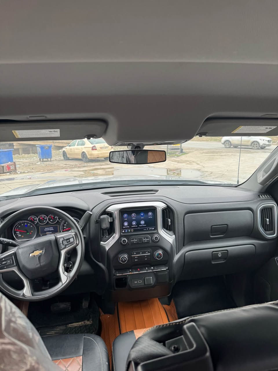 کوردی

سلڤرادۆ 2019  کۆستمە مەکینە ٢٧٠٠ تۆڕبۆیە 
٤ بستون
دەرکە گەورەی بۆدی بچوکە مەڕغوبەکەیە 

یەک پارچەی هەیە دەرگای دواوەی لای سەکن وە بۆدیەکەی بیلادی شەریکە گۆڕاوە لە ئەمەریکا وە ٢-٣ شوێنی تەعدیل و ساردە ڕەنگی سلڤەرە 

عربی

سلفرادو  ٢٠٢٠ نوع كوستم 

محرک ٢٧٠٠ توربو، دبل اكسل ٤*٤
٤ سلندر
باب تویل بدی قسیر. مرغوب

لون: سيلفر

ضرر بس بجم ( بُدي بيلاد تبديل شركة من امريكا)٢-٣ مکان تعدیل و بارد

بجم و خلفي سليم كبس

سياره كل جاهز ماكو مسرف كل سليم

 سنوية جديد 

رقم السلمانية

سعر  /  193$
***********
*********** أربيل, العراق
